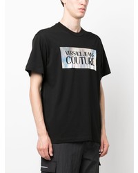 schwarzes bedrucktes T-Shirt mit einem Rundhalsausschnitt von VERSACE JEANS COUTURE