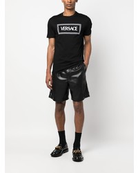 schwarzes bedrucktes T-Shirt mit einem Rundhalsausschnitt von Versace