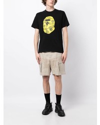 schwarzes bedrucktes T-Shirt mit einem Rundhalsausschnitt von A Bathing Ape