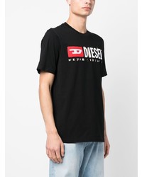 schwarzes bedrucktes T-Shirt mit einem Rundhalsausschnitt von Diesel