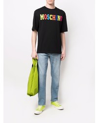 schwarzes bedrucktes T-Shirt mit einem Rundhalsausschnitt von Moschino