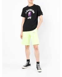 schwarzes bedrucktes T-Shirt mit einem Rundhalsausschnitt von A Bathing Ape