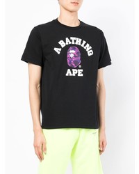 schwarzes bedrucktes T-Shirt mit einem Rundhalsausschnitt von A Bathing Ape