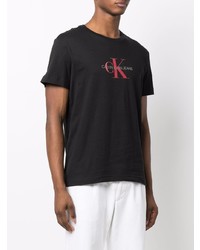 schwarzes bedrucktes T-Shirt mit einem Rundhalsausschnitt von Calvin Klein Jeans