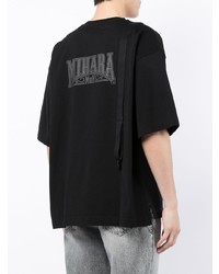 schwarzes bedrucktes T-Shirt mit einem Rundhalsausschnitt von Maison Mihara Yasuhiro