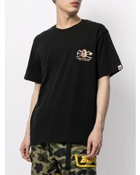 schwarzes bedrucktes T-Shirt mit einem Rundhalsausschnitt von A Bathing Ape