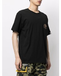 schwarzes bedrucktes T-Shirt mit einem Rundhalsausschnitt von A Bathing Ape