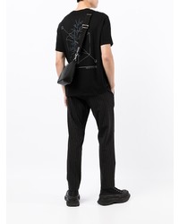 schwarzes bedrucktes T-Shirt mit einem Rundhalsausschnitt von Armani Exchange