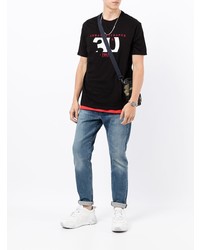 schwarzes bedrucktes T-Shirt mit einem Rundhalsausschnitt von Armani Exchange