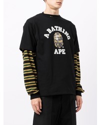 schwarzes bedrucktes T-Shirt mit einem Rundhalsausschnitt von A Bathing Ape