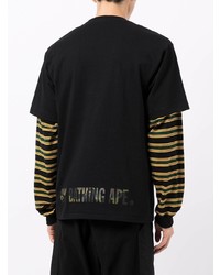 schwarzes bedrucktes T-Shirt mit einem Rundhalsausschnitt von A Bathing Ape