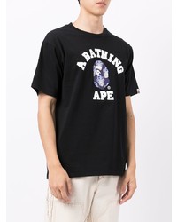 schwarzes bedrucktes T-Shirt mit einem Rundhalsausschnitt von A Bathing Ape