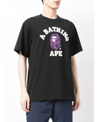 schwarzes bedrucktes T-Shirt mit einem Rundhalsausschnitt von A Bathing Ape