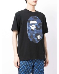 schwarzes bedrucktes T-Shirt mit einem Rundhalsausschnitt von A Bathing Ape