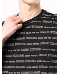 schwarzes bedrucktes T-Shirt mit einem Rundhalsausschnitt von Armani Exchange