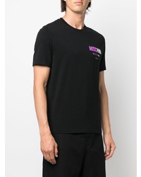 schwarzes bedrucktes T-Shirt mit einem Rundhalsausschnitt von Moschino