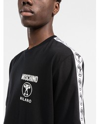 schwarzes bedrucktes T-Shirt mit einem Rundhalsausschnitt von Moschino