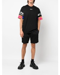 schwarzes bedrucktes T-Shirt mit einem Rundhalsausschnitt von Versace