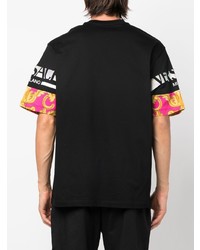 schwarzes bedrucktes T-Shirt mit einem Rundhalsausschnitt von Versace