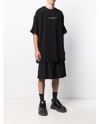 schwarzes bedrucktes T-Shirt mit einem Rundhalsausschnitt von Vetements