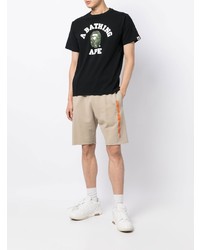 schwarzes bedrucktes T-Shirt mit einem Rundhalsausschnitt von A Bathing Ape