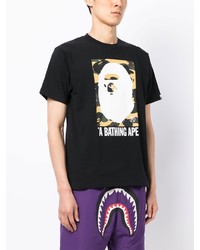 schwarzes bedrucktes T-Shirt mit einem Rundhalsausschnitt von A Bathing Ape