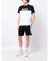 schwarzes bedrucktes T-Shirt mit einem Rundhalsausschnitt von BOSS