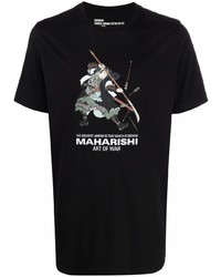 schwarzes bedrucktes T-Shirt mit einem Rundhalsausschnitt von Maharishi