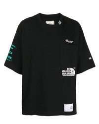 schwarzes bedrucktes T-Shirt mit einem Rundhalsausschnitt von Maison Mihara Yasuhiro