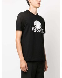 schwarzes bedrucktes T-Shirt mit einem Rundhalsausschnitt von Versace