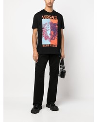 schwarzes bedrucktes T-Shirt mit einem Rundhalsausschnitt von Versace