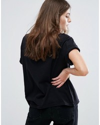 schwarzes bedrucktes T-Shirt mit einem Rundhalsausschnitt von Pull&Bear