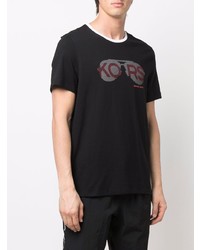 schwarzes bedrucktes T-Shirt mit einem Rundhalsausschnitt von Michael Kors