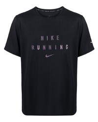 schwarzes bedrucktes T-Shirt mit einem Rundhalsausschnitt von Nike