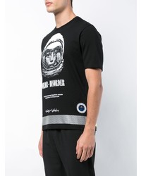 schwarzes bedrucktes T-Shirt mit einem Rundhalsausschnitt von Undercover