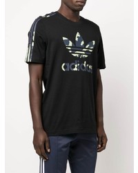 schwarzes bedrucktes T-Shirt mit einem Rundhalsausschnitt von adidas