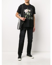 schwarzes bedrucktes T-Shirt mit einem Rundhalsausschnitt von Givenchy