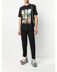 schwarzes bedrucktes T-Shirt mit einem Rundhalsausschnitt von Marcelo Burlon County of Milan