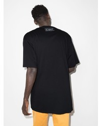 schwarzes bedrucktes T-Shirt mit einem Rundhalsausschnitt von Raf Simons