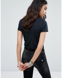 schwarzes bedrucktes T-Shirt mit einem Rundhalsausschnitt von Boohoo