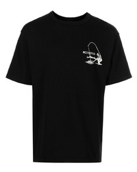 schwarzes bedrucktes T-Shirt mit einem Rundhalsausschnitt von Reese Cooper® 