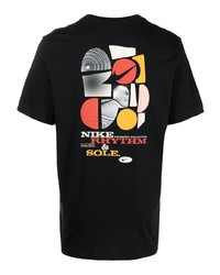 schwarzes bedrucktes T-Shirt mit einem Rundhalsausschnitt von Nike