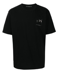schwarzes bedrucktes T-Shirt mit einem Rundhalsausschnitt von Roar