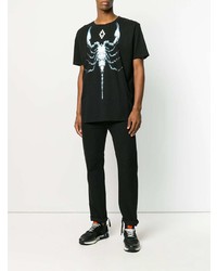 schwarzes bedrucktes T-Shirt mit einem Rundhalsausschnitt von Marcelo Burlon County of Milan