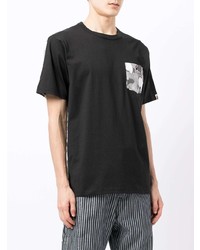 schwarzes bedrucktes T-Shirt mit einem Rundhalsausschnitt von A Bathing Ape