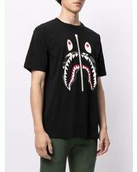 schwarzes bedrucktes T-Shirt mit einem Rundhalsausschnitt von A Bathing Ape