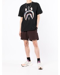 schwarzes bedrucktes T-Shirt mit einem Rundhalsausschnitt von A Bathing Ape