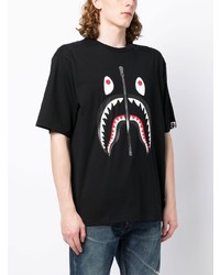 schwarzes bedrucktes T-Shirt mit einem Rundhalsausschnitt von A Bathing Ape