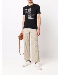 schwarzes bedrucktes T-Shirt mit einem Rundhalsausschnitt von Armani Exchange