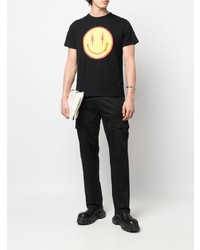 schwarzes bedrucktes T-Shirt mit einem Rundhalsausschnitt von Phipps
